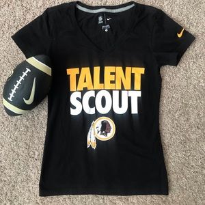 Redskins NFL shirt + free drinks 🏈